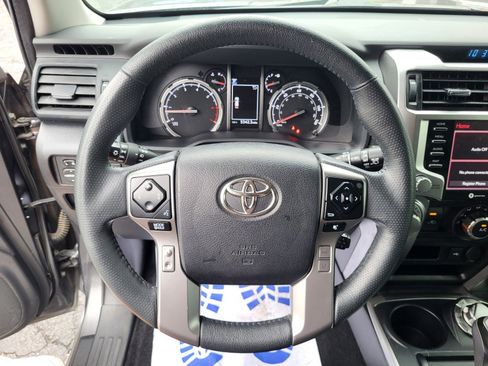 Used 2023 Toyota 4Runner TRD Sport AWD/4WD image 26