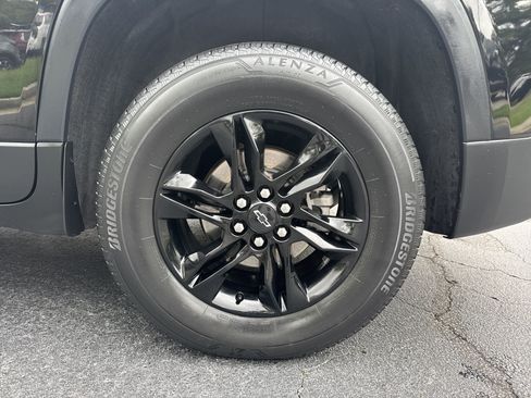 Used 2023 Chevrolet Traverse LS w/ Midnight/Sport Edition FWD image 18