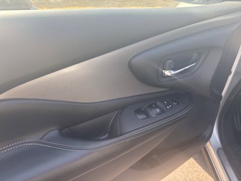 Used 2023 Nissan Murano SV image 8