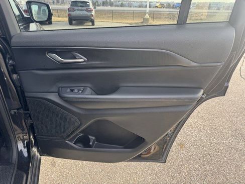 Used 2024 Jeep Grand Cherokee L Laredo image 33