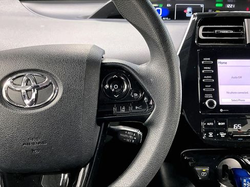 Used 2021 Toyota Prius L Eco image 24