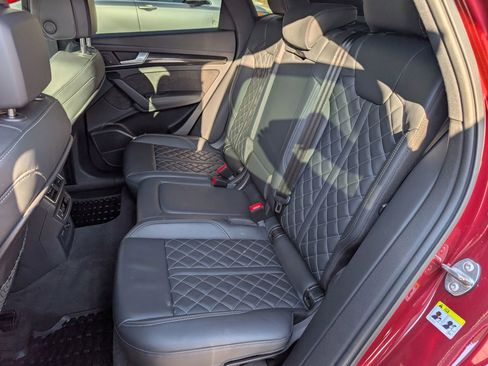 Used 2019 Audi SQ5 Premium Plus w/ Premium Plus Package image 17