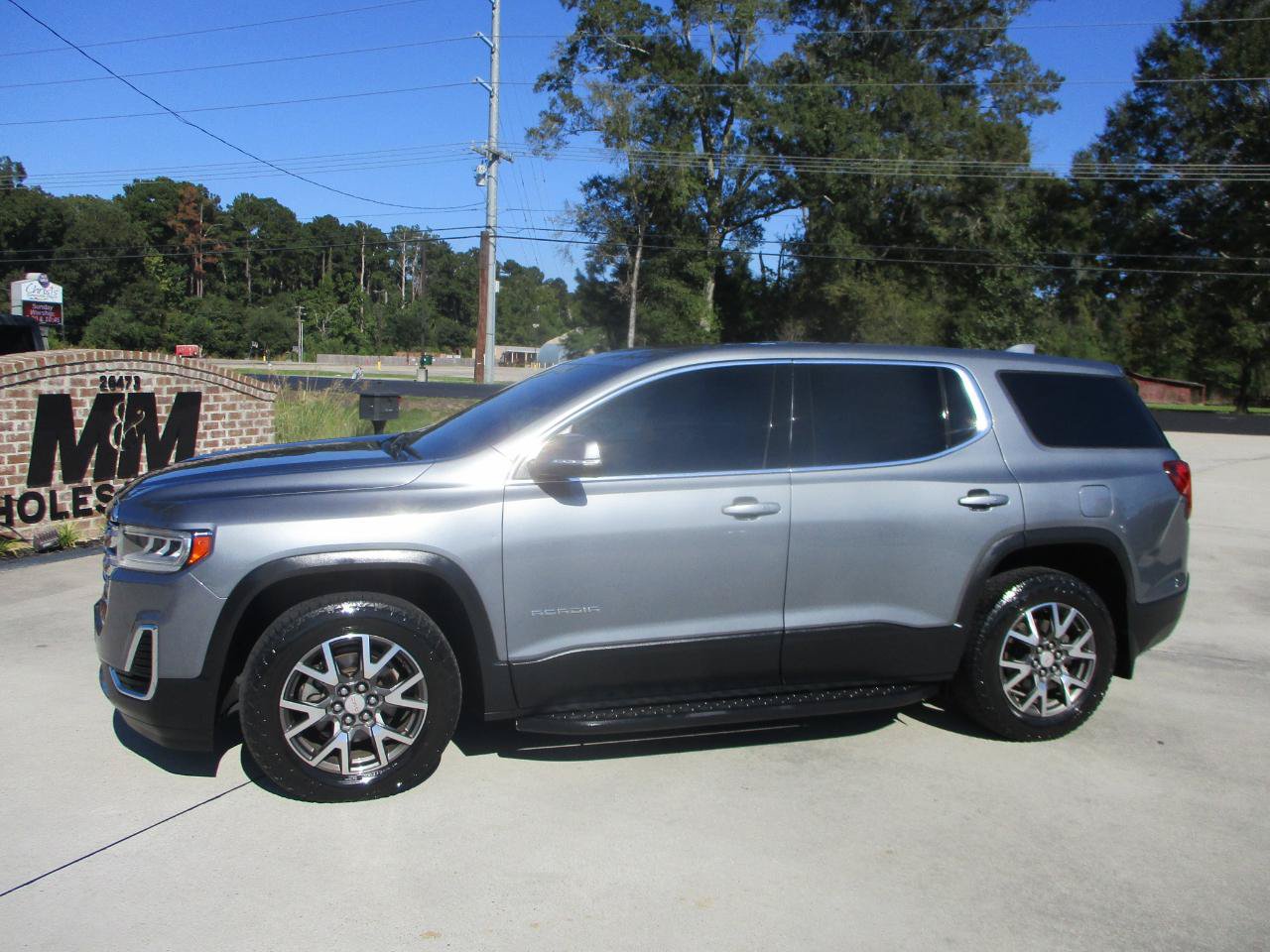 Used 2020 GMC Acadia SLE FWD image 18