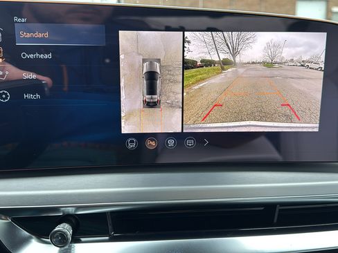 New 2026 Cadillac Lyriq Premium Luxury image 20