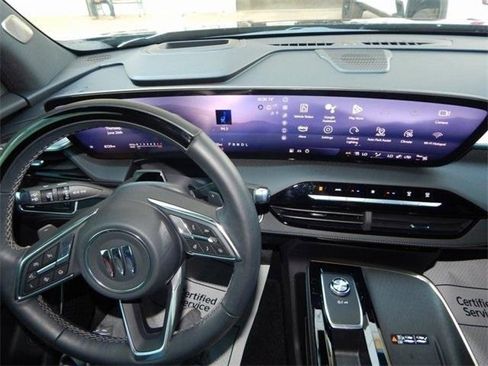 Used 2025 Buick Enclave Avenir w/ Super Cruise Package image 23