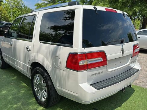 Used 2014 Lincoln Navigator 4WD w/ Equipment Group 101A image 5