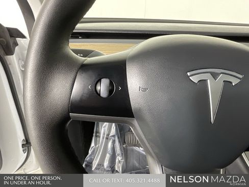 Used 2021 Tesla Model Y Long Range image 37