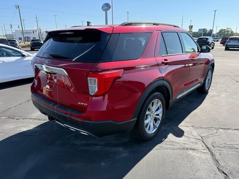 Used 2024 Ford Explorer XLT w/ Equipment Group 202A AWD/4WD image 6