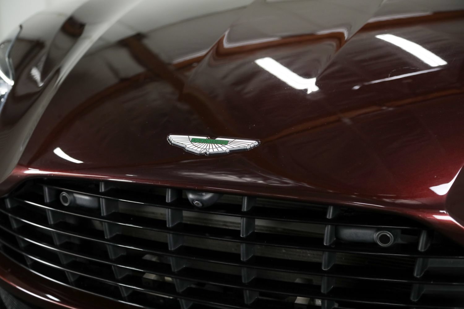 Used 2019 Aston Martin DB11 Volante RWD image 13