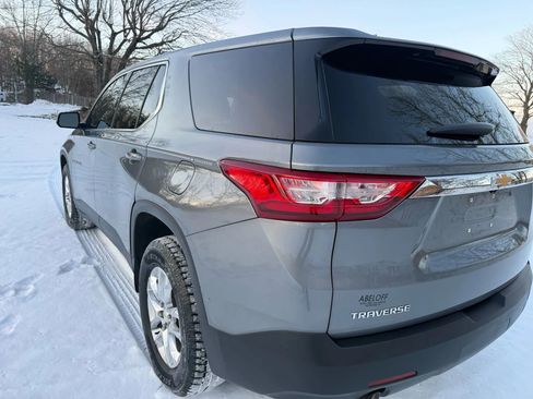 Used 2020 Chevrolet Traverse LS image 7