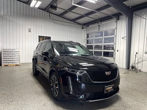 Used 2023 Cadillac XT6 Sport w/ Platinum Package AWD/4WD image 31