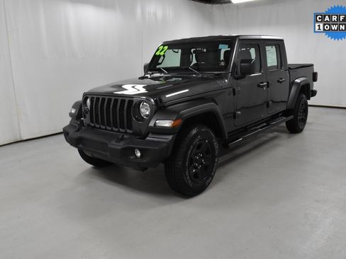 Used 2022 Jeep Gladiator Sport w/ Trailer Tow Package image 2