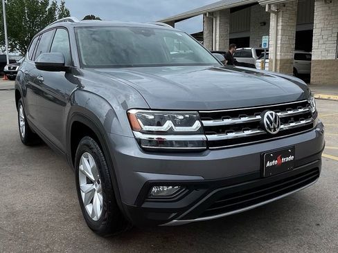Used 2019 Volkswagen Atlas SE FWD image 2