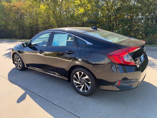 Used 2018 Honda Civic EX image 3