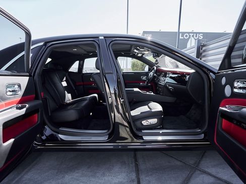 Used 2019 Rolls-Royce Ghost image 24