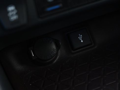 Used 2021 Toyota RAV4 Limited image 36