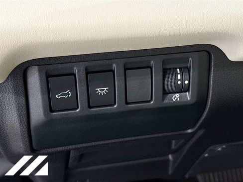 Used 2026 Subaru Ascent Limited AWD/4WD image 10