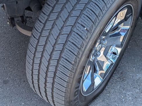 Used 2020 RAM 1500 Laramie AWD/4WD image 46