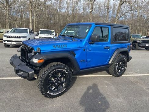 Used 2022 Jeep Wrangler Willys image 2