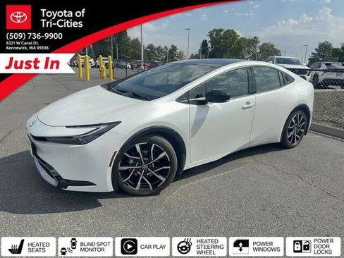 Used 2023 Toyota Prius Prime FWD image 30
