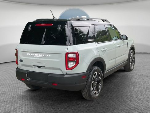 Used 2022 Ford Bronco Sport Outer Banks w/ Tech Package AWD/4WD image 3
