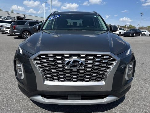 Used 2022 Hyundai Palisade SEL w/ 8P Bench Seat Package FWD image 2