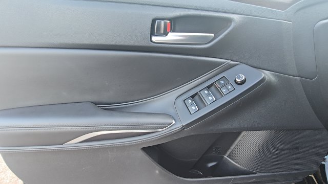 Used 2021 Toyota Avalon XLE FWD image 21