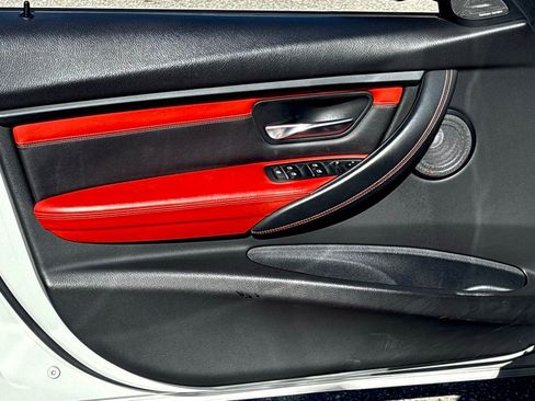 Used 2018 BMW M3 image 13