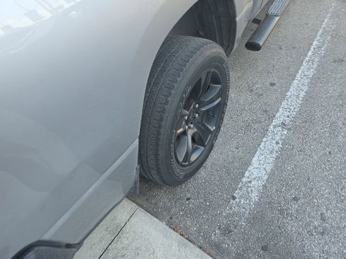 Used 2023 RAM 1500 Big Horn image 3