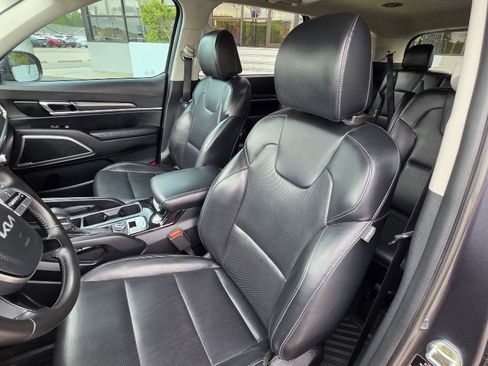 Used 2022 Kia Telluride S AWD/4WD image 40