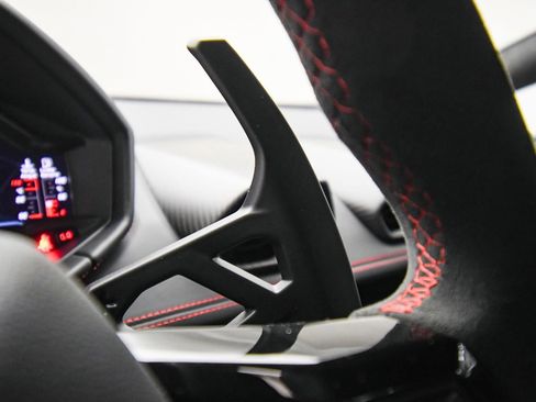 Used 2023 Lamborghini Huracan Tecnica image 37