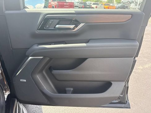 New 2026 GMC Yukon XL Denali w/ Advanced Technology Package AWD/4WD image 38