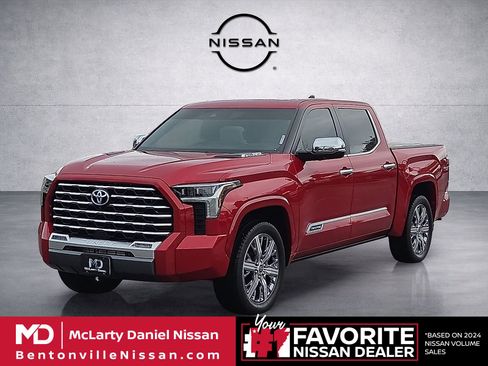 Used 2024 Toyota Tundra Capstone AWD/4WD image 2