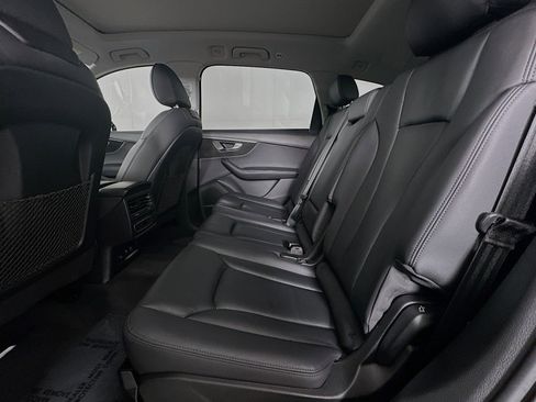 Used 2023 Audi Q7 Premium Plus w/ Premium Plus Package image 9