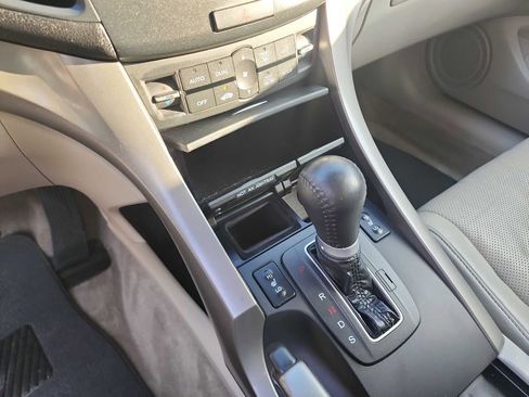 Used 2010 Acura TSX Sedan image 22