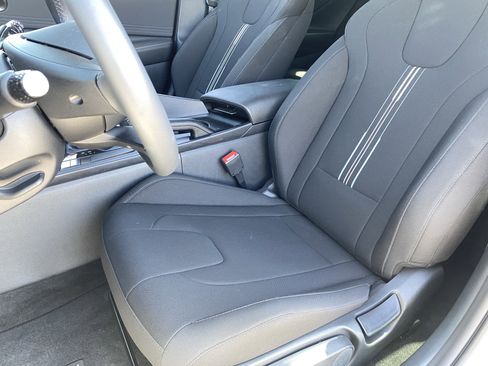 Certified 2026 Hyundai Elantra Sport FWD image 15