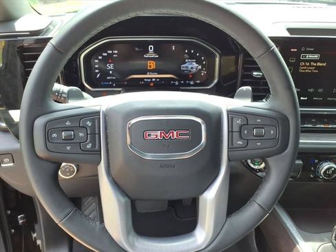 Used 2026 GMC Sierra 1500 SLT w/ SLT Convenience Package AWD/4WD image 28