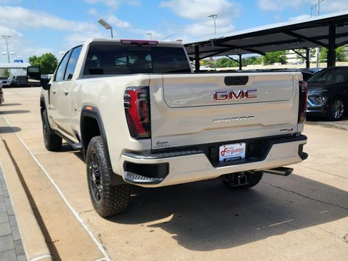 New 2026 GMC Sierra 2500 AT4 w/ AT4 Premium Plus Package AWD/4WD image 5