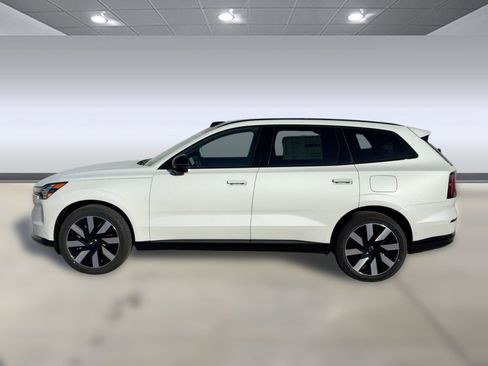 New 2025 Volvo EX90 Plus image 2