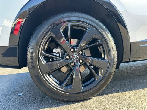 Used 2025 Buick Envision Sport Touring image 18