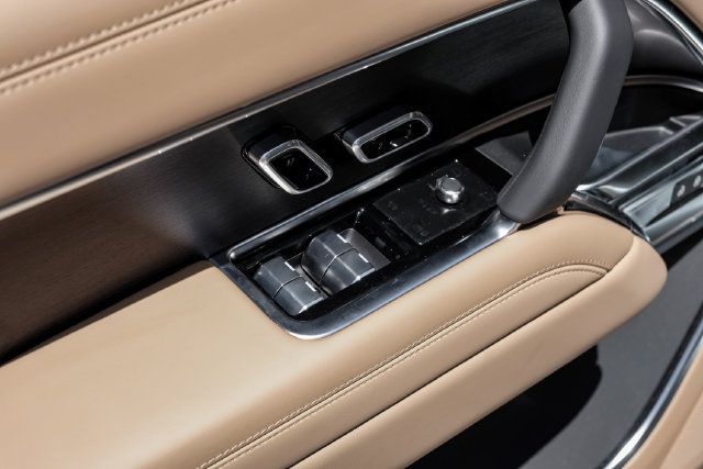 New 2026 Land Rover Range Rover SE AWD/4WD image 56