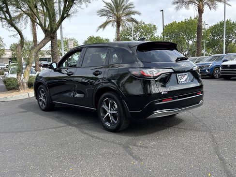 Used 2024 Honda HR-V EX-L image 3