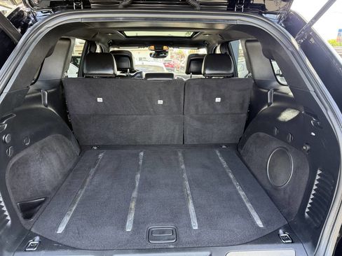 Used 2017 Jeep Grand Cherokee Overland w/ Jeep Active Safety Group image 21