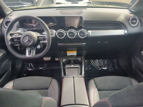 New 2024 Mercedes-Benz GLB 35 AMG 4MATIC image 12