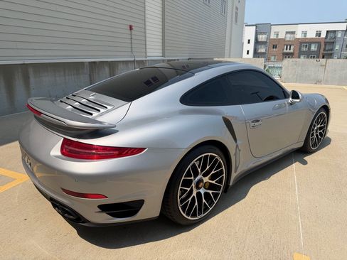 Used 2015 Porsche 911 Turbo S w/ High-end Infotainment Package AWD/4WD image 4