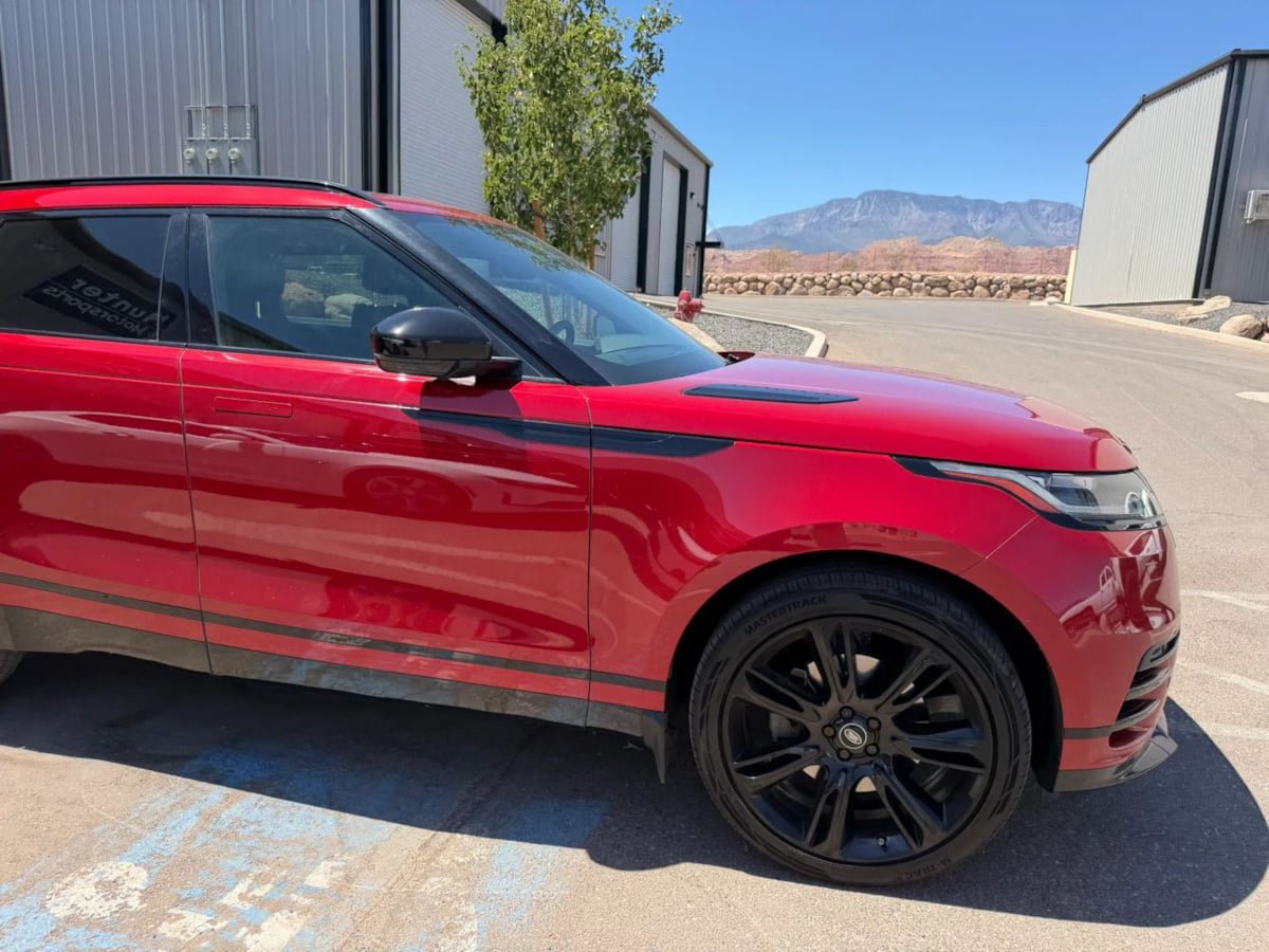 Used 2023 Land Rover Range Rover Velar R-Dynamic S AWD/4WD image 12