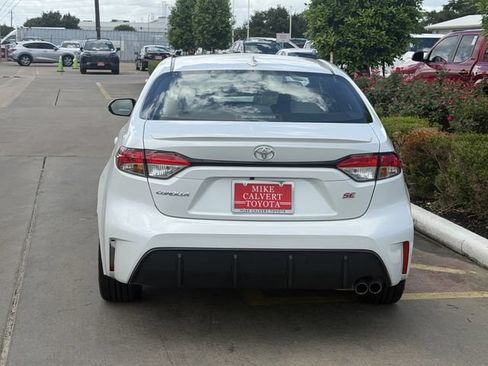 Used 2024 Toyota Corolla SE FWD image 5