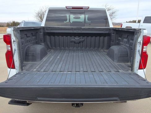 Used 2024 Chevrolet Silverado 1500 LTZ image 9