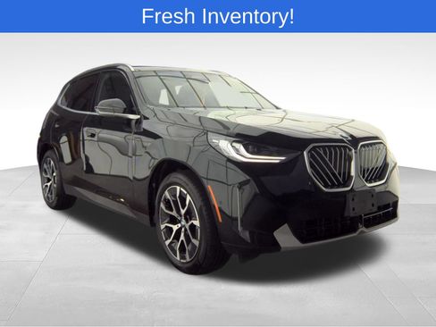 Used 2025 BMW X3 xDrive30i w/ Premium Package AWD/4WD image 4