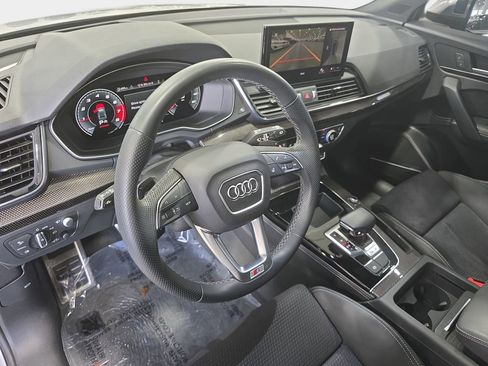 Used 2023 Audi SQ5 Prestige w/ Prestige Package AWD/4WD image 16